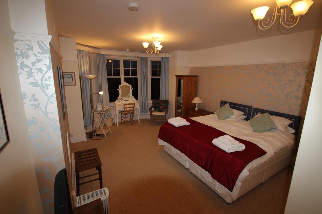 Woodlands Bed & Breakfast Barnt Green Стая снимка