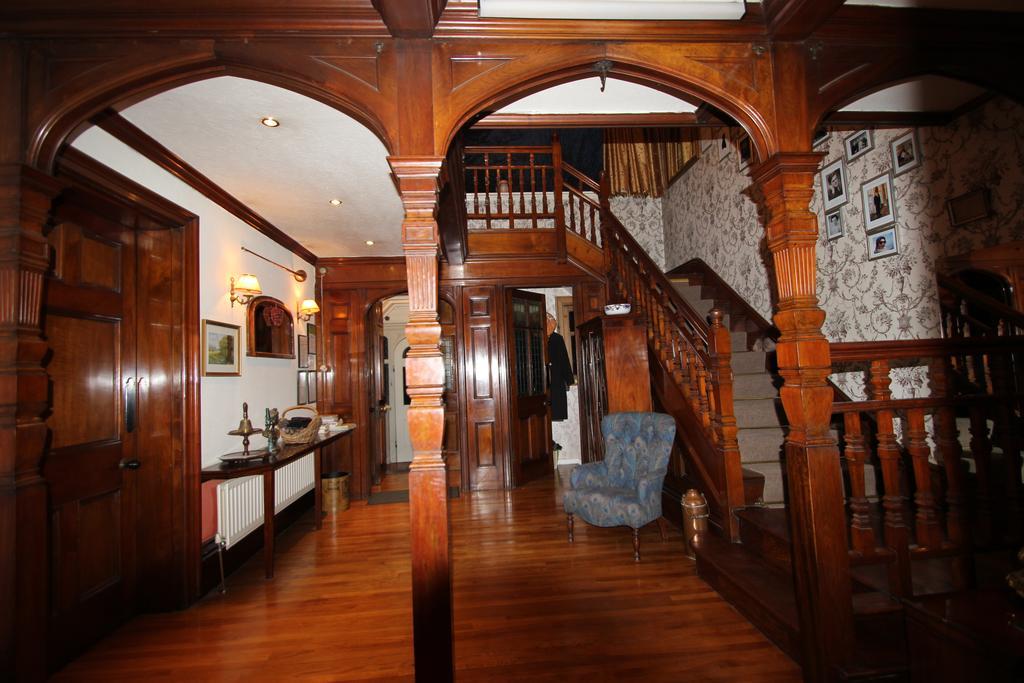 Woodlands Bed & Breakfast Barnt Green Екстериор снимка